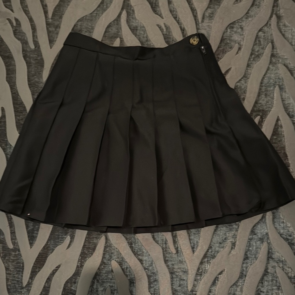 Black Pleated Women's Skirt